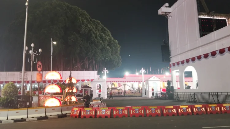Persiapan Istana Negara H-1 HUT RI ke-81