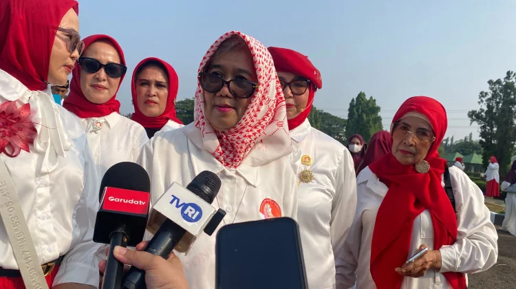 Rombsis Tanamkan Cinta Tanah Air melalui Gotong Royong