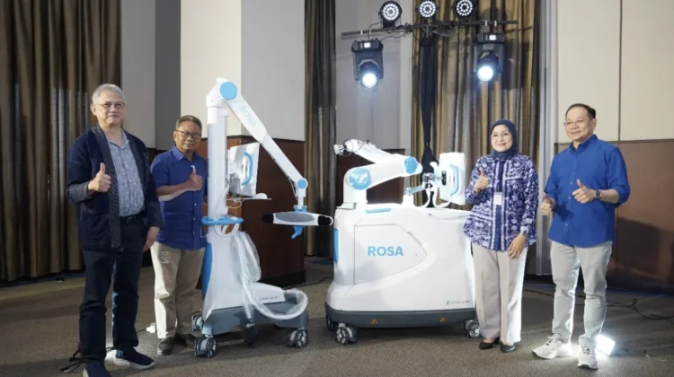 RS Premier Bintaro Hadirkan Teknologi ROSA untuk Operasi Lutut Lebih Presisi