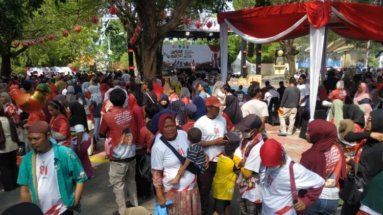 Jamuan Rakyat HUT ke-81 di Kepulauan Seribu, Warga Nikmati Beragam Layanan-Hiburan