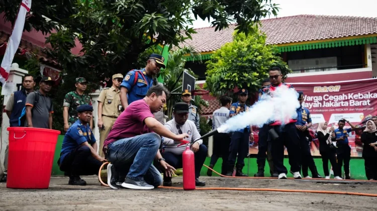 Hadapi Cuaca Ekstrem, Gulkarmat Jakbar Perkuat Pencegahan Kebakaran