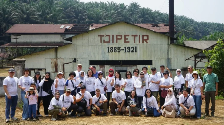 KAI Wisata Kolaborasikan Wisata Sejarah Kereta Api & Perkebunan di Jawa Barat