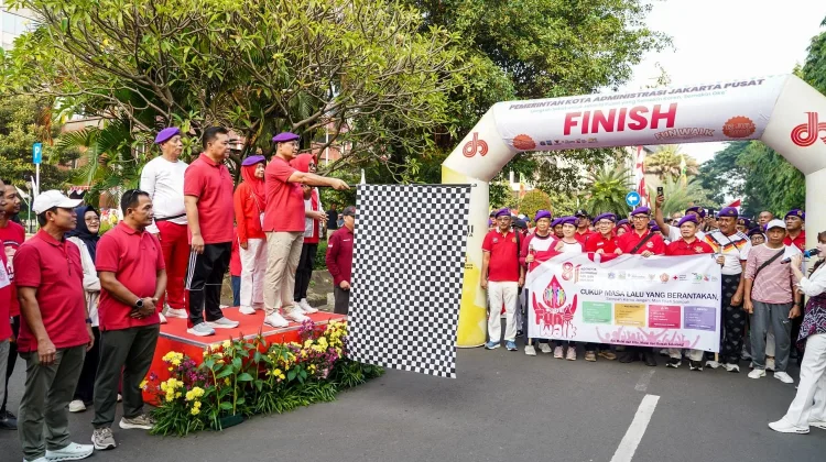 Jalan Sehat IARMI, Arifin Dorong Masyarakat Hidup Sehat dan Peduli