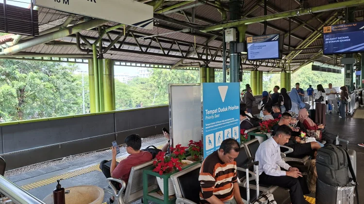 Lonjakan Arus Balik Libur Maulid Nabi, 30 Ribu Penumpang Tiba di Jakarta