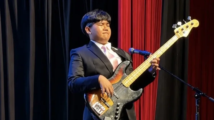 Pelajar 14 Tahun Raih Belasan Gelar Juara Musik