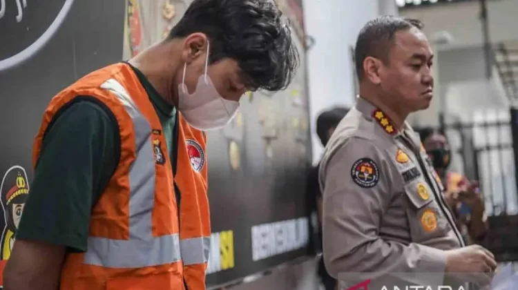 Polisi Temukan Tiga Klip Bekas Sabu saat Tangkap Artis Revaldo Fifaldi
