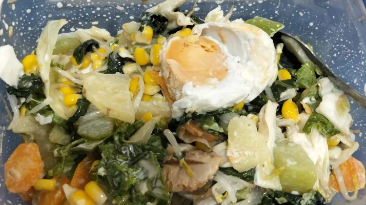 Salad, Si Segar Kaya Manfaat