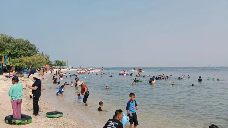 Dekat dari Jakarta, Kepulauan Seribu Jadi Favorit Ribuan Wisatawan saat Hari Libur