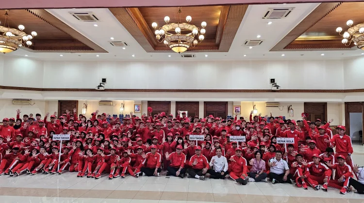 Tingkatkan Target Popprov DKI 2026, Wali Kota Jakarta Pusat Lepas 198 Atlet Pelajar