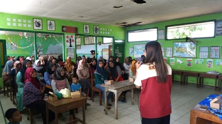 Tingkatkan Potensi Desa Janjang, UBL Beri Pelatihan Branding bagi Masyarakat