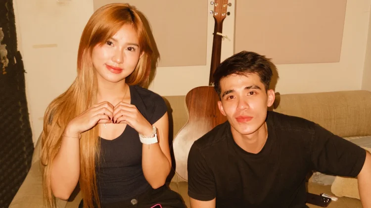 Alvin Jo Leona Zhen Tawarkan Warna Afrodut