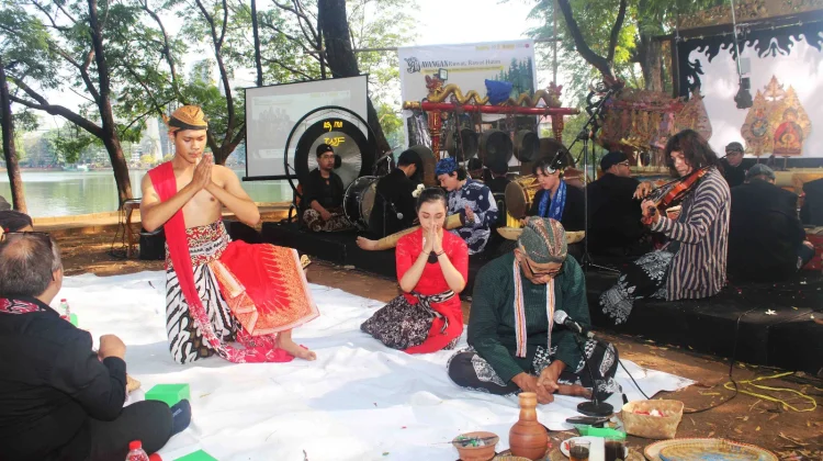 Ritual Ruwat Rawat Hutan, Harmoni Doa dan Musik Nusantara