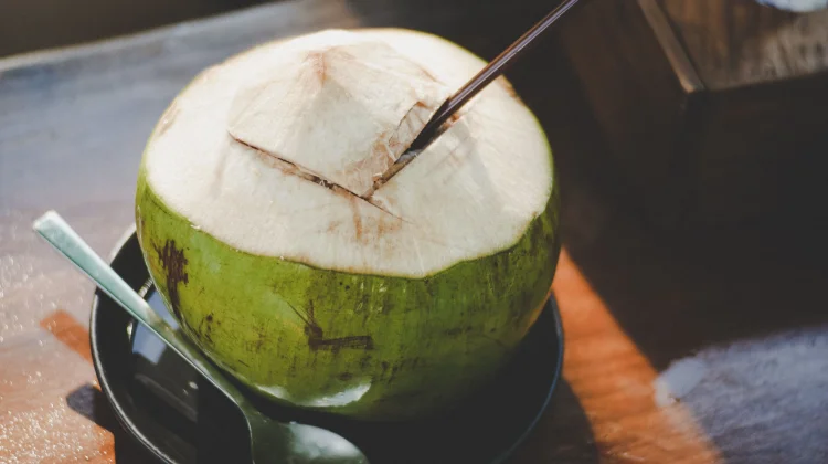 Cuaca Panas? Yuk, Jaga Cairan Tubuh!
