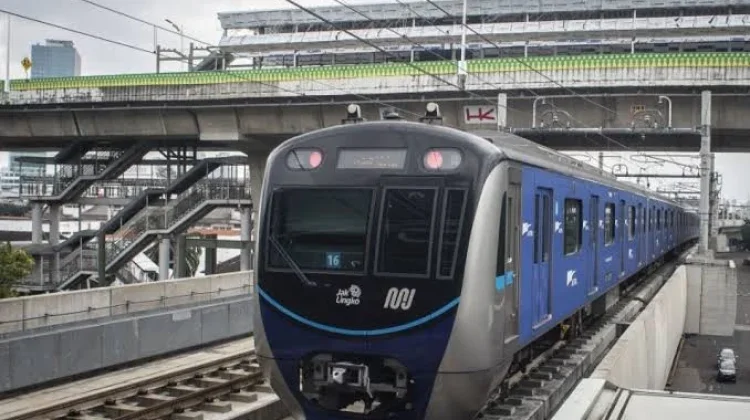 Mengenal Jenis-Jenis Kereta yang Jadi Andalan Warga Jakarta