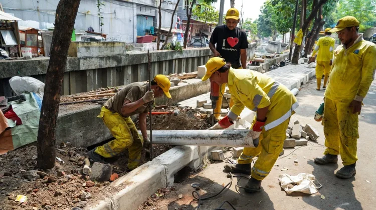 Bantaran Kali Sentiong Paseban Mulai Ditata usai Penertiban