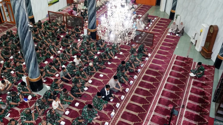 Pangkostrad Ajak Prajurit dan PNS Teladani Akhlak Rasulullah SAW