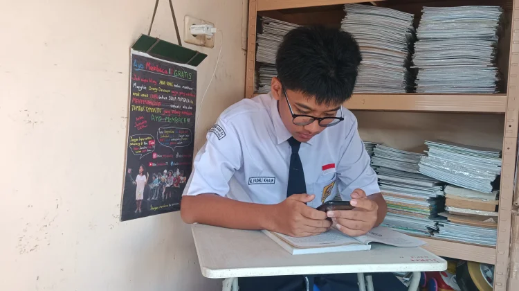 Dampak Abu Vulkanik Gunung Anak Krakatau, Sekolah di Jakarta Utara Terapkan PJJ