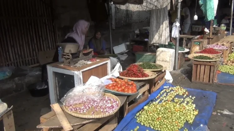 Harga Cabai dan Bawang Naik di Pasar Cengkareng Jakarta Barat