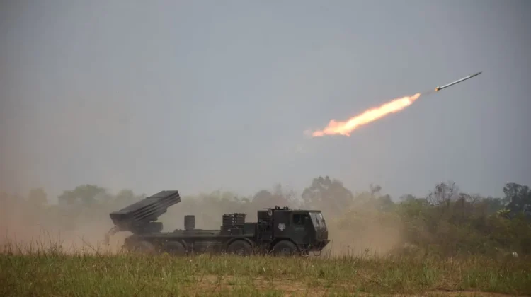 Komandan Kodiklat TNI Letjen TNI Mohamad Naudi Nurdika Hadiri Latgab SGS