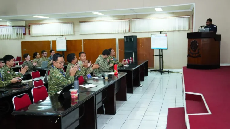 Defensive Cyber Team Memaparkan Kondisi Infrastruktur Digital