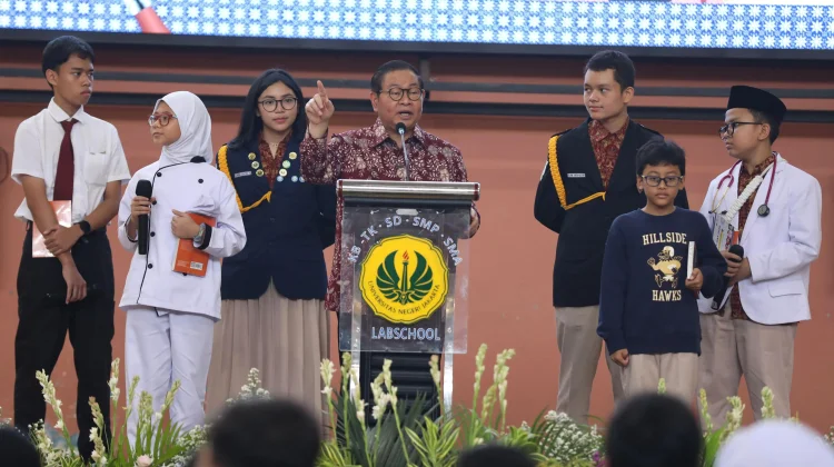 Pramono Ajak Siswa Labschool Asah Talenta dan Jaga Integritas