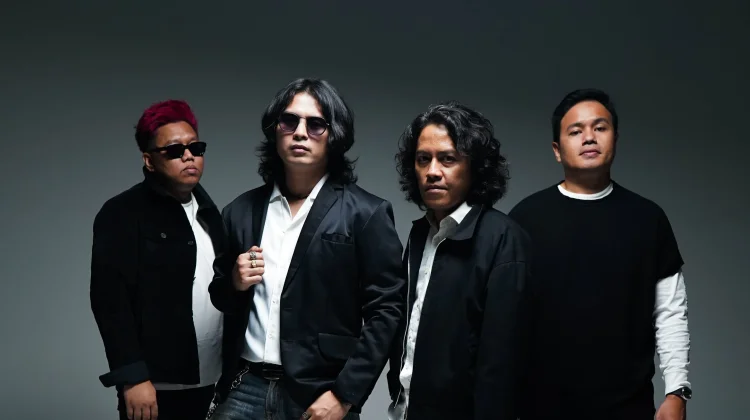 LayarKaca Perkenalkan Single Perdana Sisa Percakapan