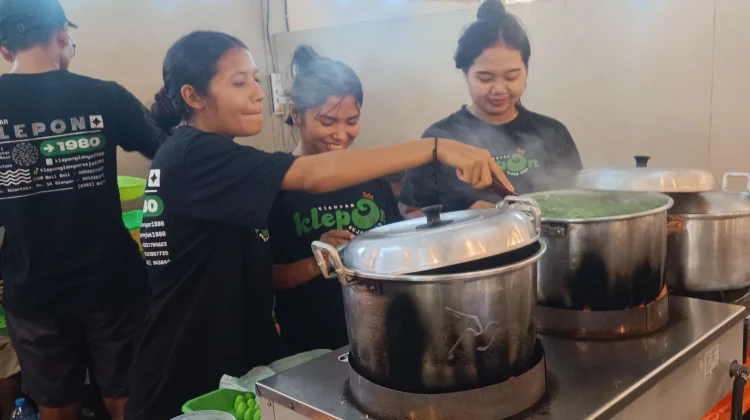 Sensasi Kelezatan Otentik Klepon Gianyar: Sensasi Gula Cair Bali