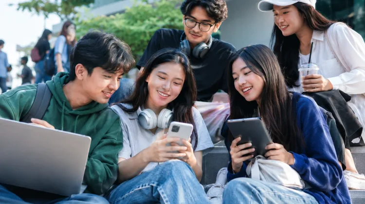 Benarkah Gen Z Menua Lebih Cepat? Ini Faktanya