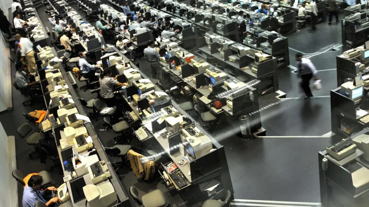 BEI Raih Sejumlah Penghargaan, IHSG Turun 1,43 Persen