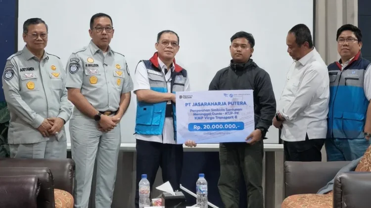 Jasaraharja Putera Salurkan Santunan bagi Korban Musibah KM Virgo Transport 8