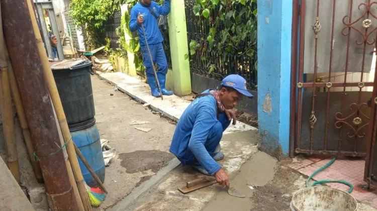Normalisasi Saluran Air di Cempaka Putih Ditargetkan Rampung Pekan Depan