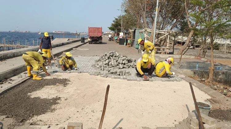 Potensi Wisata Meningkat, Pelaku Seni-UMKM Dorong Kebersihan Lingkungan Pesisir