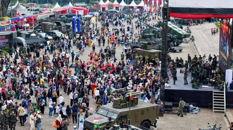 HUT ke-81 TNI, TNI Fair hingga Defile 520 Alutsista