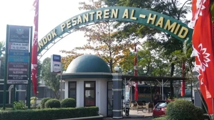 Jejak Gus Miek dan Boy Thohir dalam Berdirinya Pesantren Al Hamid Cilangkap