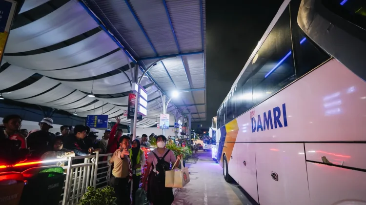 Pesan Lebih Awal, DAMRI Beri Diskon Tiket hingga Rp50 Ribu