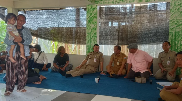 Pererat Silaturahmi, Walikota Jakarta Utara Sambangi Warga Kampung Bayam