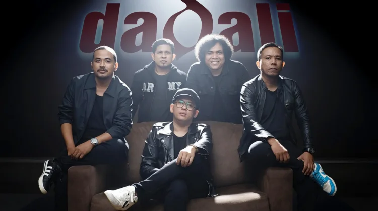 di Ujung Penyesalan, DADALI Kembali dengan Aku Bisa Gila