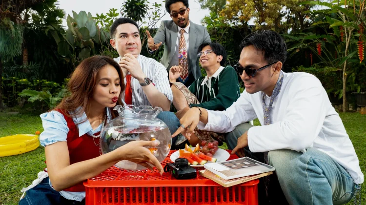 Harra Ungkap Rasa Diam-Diam lewat “Aneh tapi Nyata”