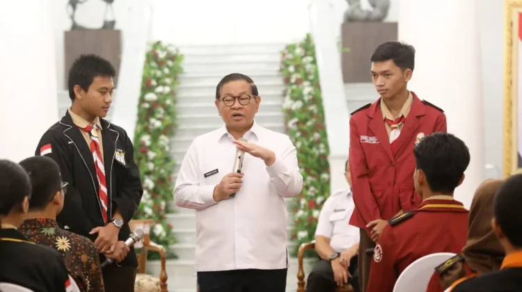 Pramono Anung Dorong Pengurus OSIS dan MPK Berani Kembangkan Gaya Kepemimpinan