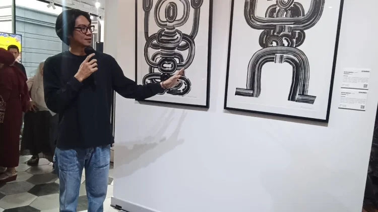 Dari Kanvas ke Fesyen, 14 Perupa Hadir di The Untitled