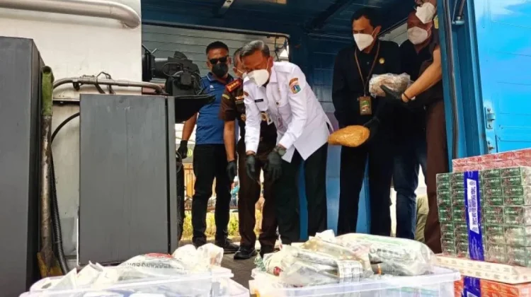 Jejak Rokok Ilegal Berakhir, Kejari Jaktim Musnahkan 535 Ribu Batang Tanpa Cukai