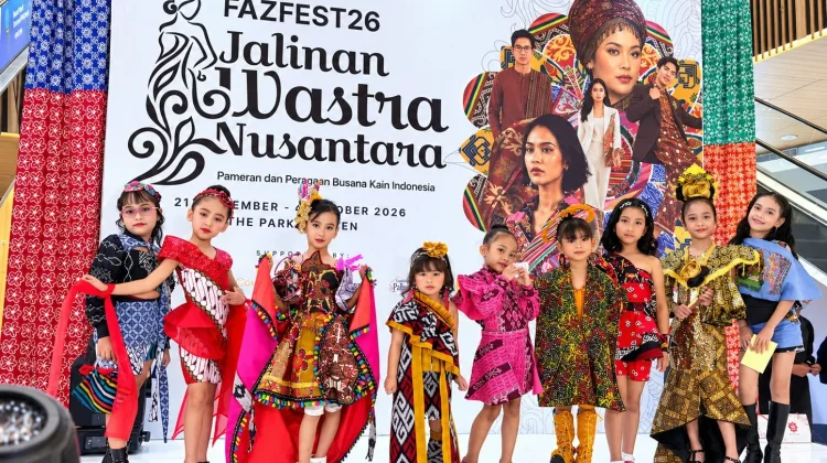 Bangga Berkain Batik, Zhe Models Tampilkan Pesona Batik di Panggung Fazfest 2026