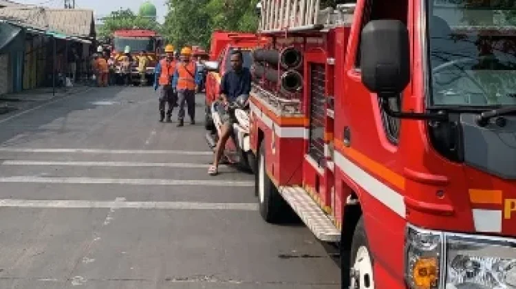Kebakaran Rumah Kontrakan di Plumpang, Seorang Lansia Luka Bakar