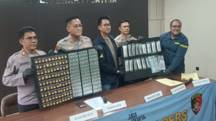 Polsek Penjaringan Ungkap Peredaran Ribuan Obat Keras Berkedok Toko Kosmetik