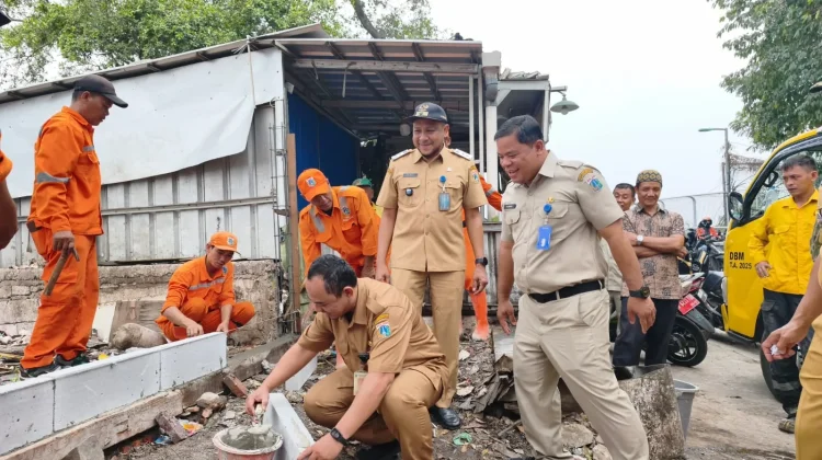 Pemkot Jakarta Timur Tutup TPS Liar di Kecamatan Makasar - RRI.co.id