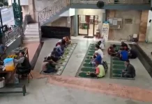 Masjid Jami Al-Ihsaniyyah Konsisten Berbagi Takjil Gratis