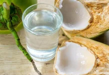7 Manfaat Air Kelapa untuk Berbuka Puasa