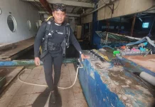 Chandra, 7 Tahun Menyelam Bersama Hiu di SeaWorld