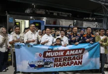 Gelar Mudik Gratis, Dirut Antara Berangkatkan Ratusan Pemudik