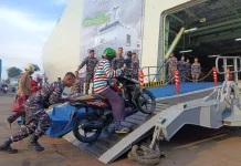 Mencoba Sensasi Mudik Dengan Kapal Perang TNI AL